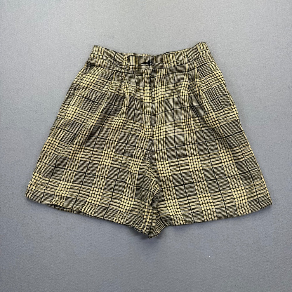 Collections Internationale Vintage Plaid Pleated Shorts Tan Black Size 10 Canada